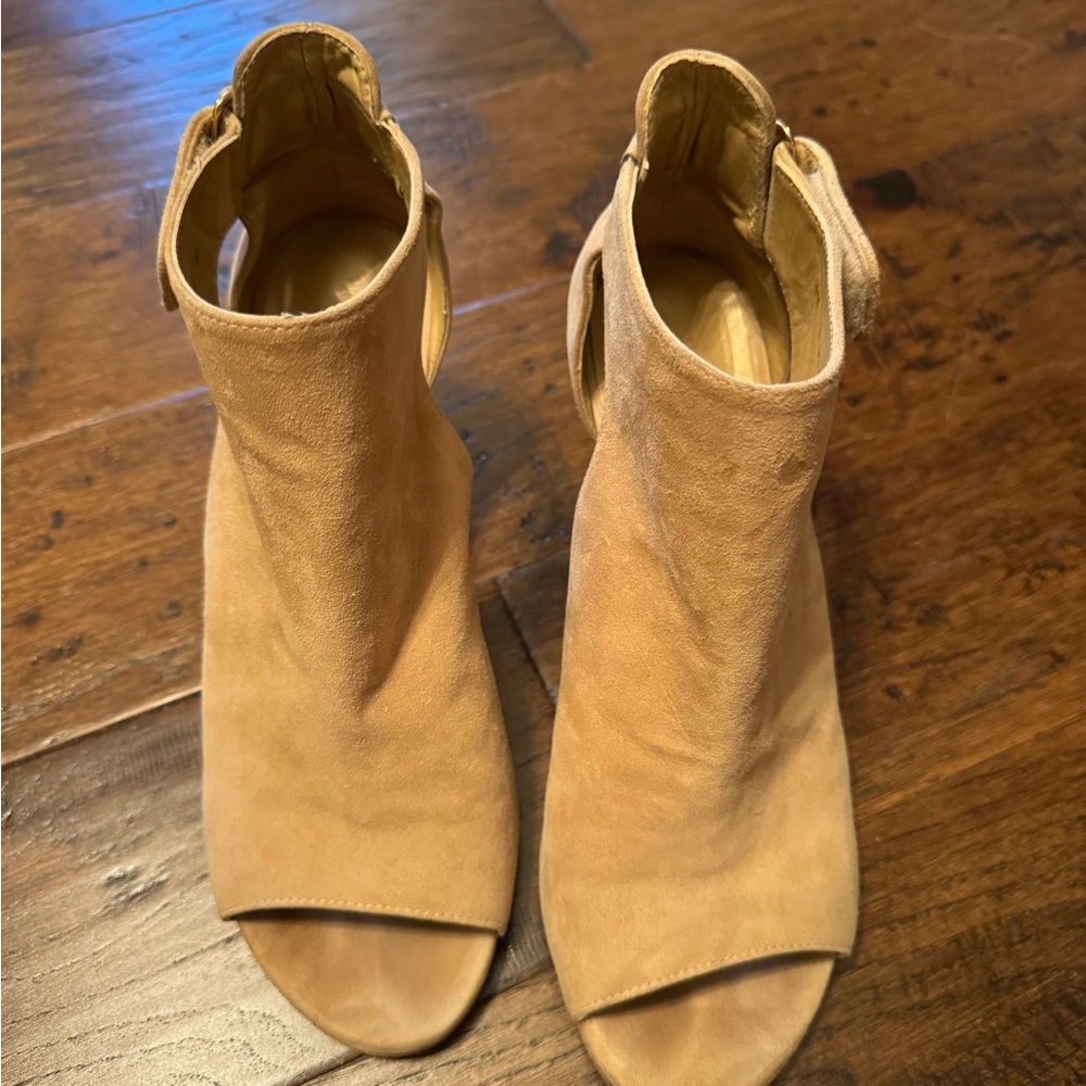 Stuart Weitzman Tan Open-Toe Heeled Boots